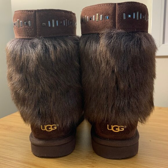 UGG "Vilet" boot w/ Swarovski Crystals in box - Picture 4 of 11
